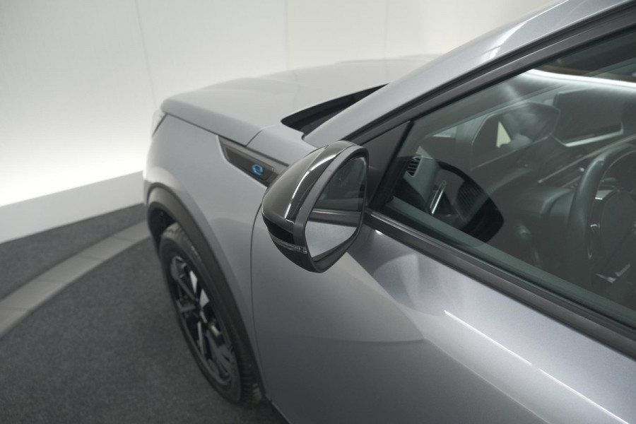 Peugeot e-2008 EV Allure Pack 50 kWh | 3 Fase Laadfunctie | Camera | Navigatie | Parkeersensoren | Apple Carplay