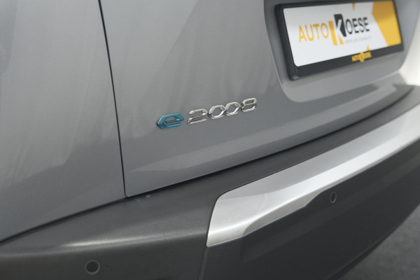 Peugeot e-2008 EV Allure Pack 50 kWh | 3 Fase Laadfunctie | Camera | Navigatie | Parkeersensoren | Apple Carplay