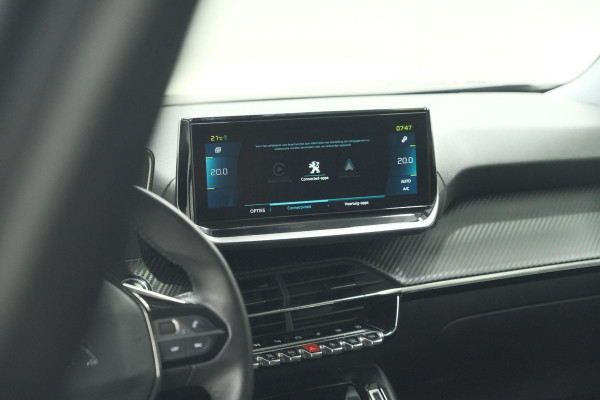 Peugeot e-2008 EV Allure Pack 50 kWh | 3 Fase Laadfunctie | Camera | Navigatie | Parkeersensoren | Apple Carplay