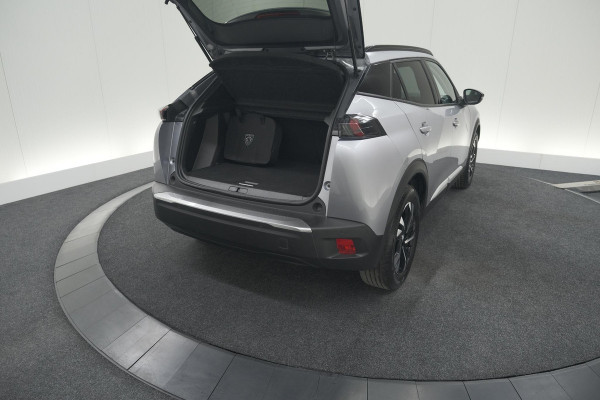 Peugeot e-2008 EV Allure Pack 50 kWh | 3 Fase Laadfunctie | Camera | Navigatie | Parkeersensoren | Apple Carplay