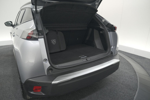 Peugeot e-2008 EV Allure Pack 50 kWh | 3 Fase Laadfunctie | Camera | Navigatie | Parkeersensoren | Apple Carplay