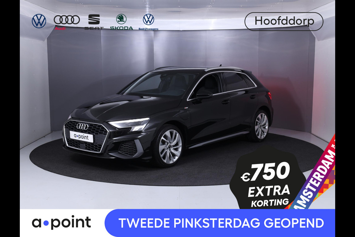 Audi A3 Sportback 40 TFSI e S-line 204pk | Plug in Hybrid | Navigatie | Trekhaak (afneembaar) | 18 inch Lichtmetalen velgen | Parkeersensoren (Park assist) | Stoelverwarming | Verlengde garantie |