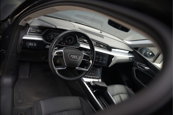 Audi e-tron e-tron 50 quattro Launch edition plus 71 kWh | Black Edition | Panoramadak | Memory Seats | Camera | Luchtvering | Adaptive Cruise Control | Keyless | Matrix LED | Leder | Stoelverwarming | NAP |