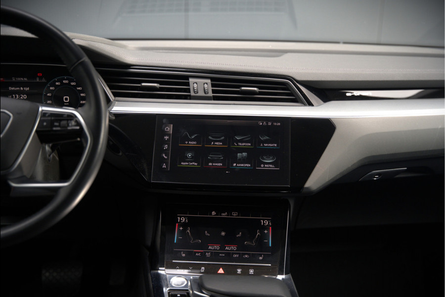Audi e-tron e-tron 50 quattro Launch edition plus 71 kWh | Black Edition | Panoramadak | Memory Seats | Camera | Luchtvering | Adaptive Cruise Control | Keyless | Matrix LED | Leder | Stoelverwarming | NAP |