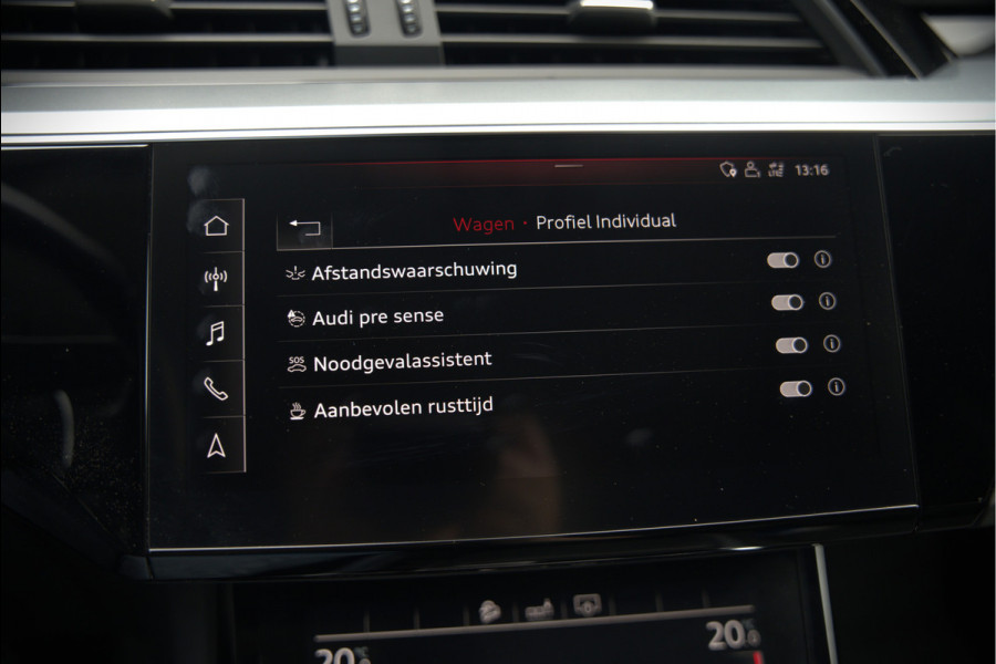 Audi e-tron e-tron 50 quattro Launch edition plus 71 kWh | Black Edition | Panoramadak | Memory Seats | Camera | Luchtvering | Adaptive Cruise Control | Keyless | Matrix LED | Leder | Stoelverwarming | NAP |