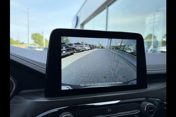 Ford Kuga 2.5 PHEV Vignale 225pk | Driver Assistance Pack | Technology Pack | Winterpack | Trekhaak afneembaar | Set winter velgen | 1.500kg Trekgewicht