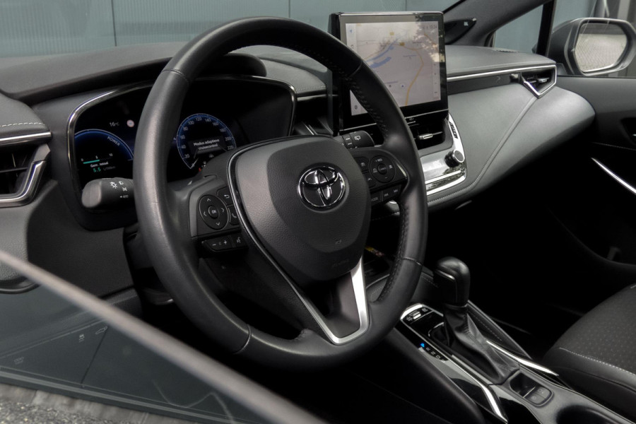 Toyota Corolla Touring Sports Hybrid 140 Executive | ADAPTIEVE CRUISE CONTROL | HEAD UP | STOELVERWARMING | TREKHAAK