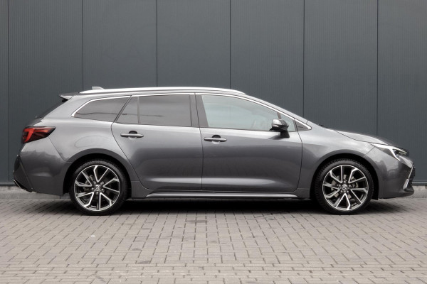 Toyota Corolla Touring Sports Hybrid 140 Executive | ADAPTIEVE CRUISE CONTROL | HEAD UP | STOELVERWARMING | TREKHAAK