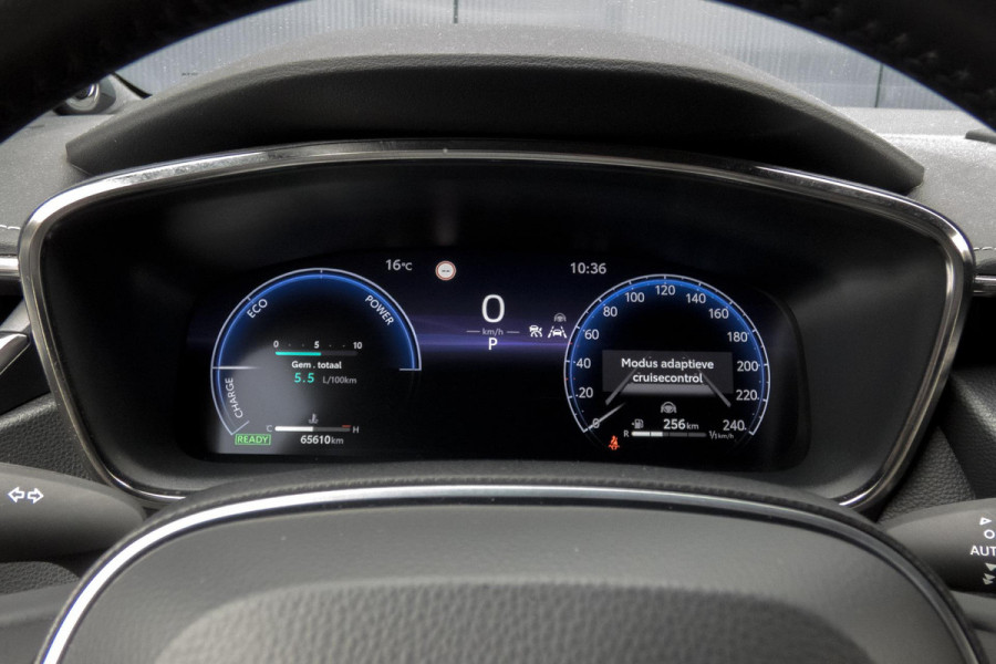 Toyota Corolla Touring Sports Hybrid 140 Executive | ADAPTIEVE CRUISE CONTROL | HEAD UP | STOELVERWARMING | TREKHAAK