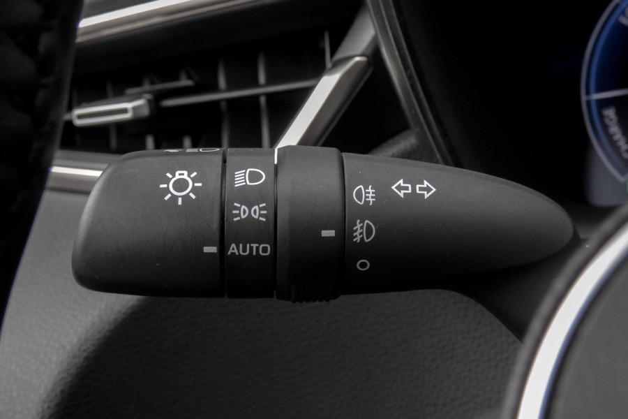 Toyota Corolla Touring Sports Hybrid 140 Executive | ADAPTIEVE CRUISE CONTROL | HEAD UP | STOELVERWARMING | TREKHAAK