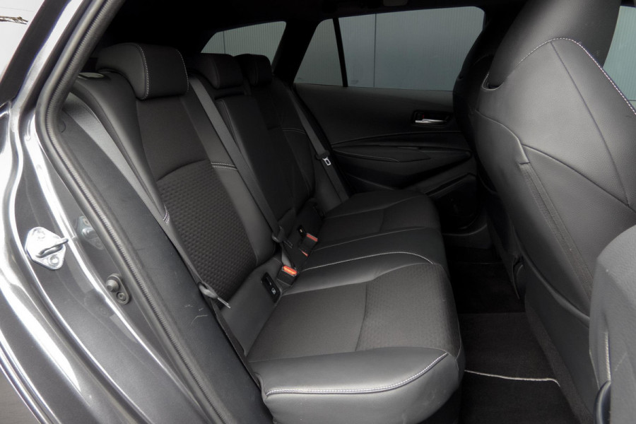 Toyota Corolla Touring Sports Hybrid 140 Executive | ADAPTIEVE CRUISE CONTROL | HEAD UP | STOELVERWARMING | TREKHAAK