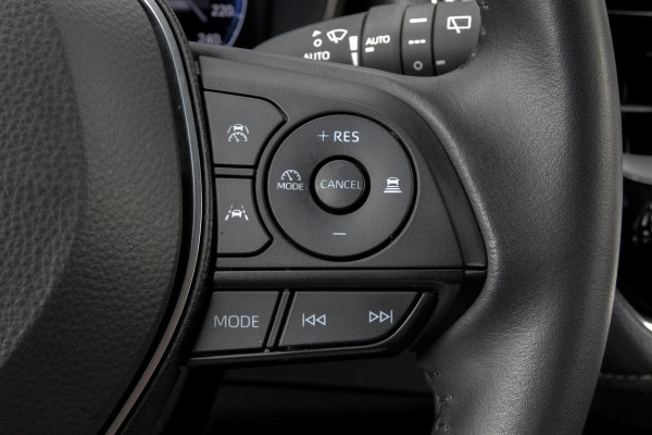 Toyota Corolla Touring Sports Hybrid 140 Executive | ADAPTIEVE CRUISE CONTROL | HEAD UP | STOELVERWARMING | TREKHAAK