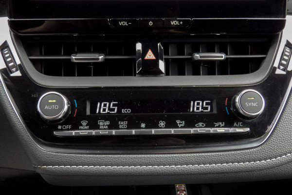 Toyota Corolla Touring Sports Hybrid 140 Executive | ADAPTIEVE CRUISE CONTROL | HEAD UP | STOELVERWARMING | TREKHAAK