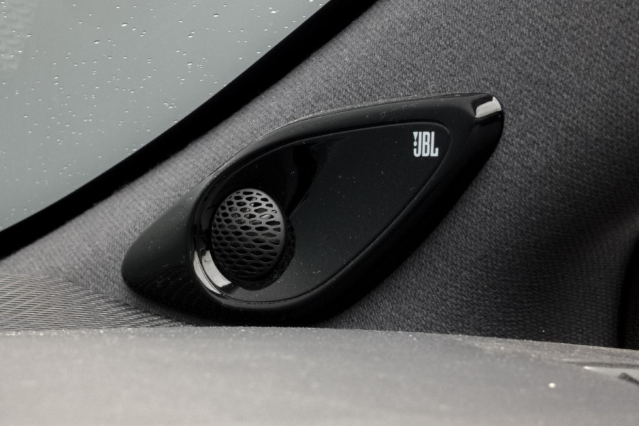 Toyota Corolla Touring Sports Hybrid 140 Executive | ADAPTIEVE CRUISE CONTROL | HEAD UP | STOELVERWARMING | TREKHAAK