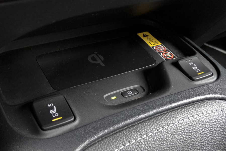 Toyota Corolla Touring Sports Hybrid 140 Executive | ADAPTIEVE CRUISE CONTROL | HEAD UP | STOELVERWARMING | TREKHAAK