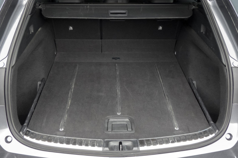 Toyota Corolla Touring Sports Hybrid 140 Executive | ADAPTIEVE CRUISE CONTROL | HEAD UP | STOELVERWARMING | TREKHAAK