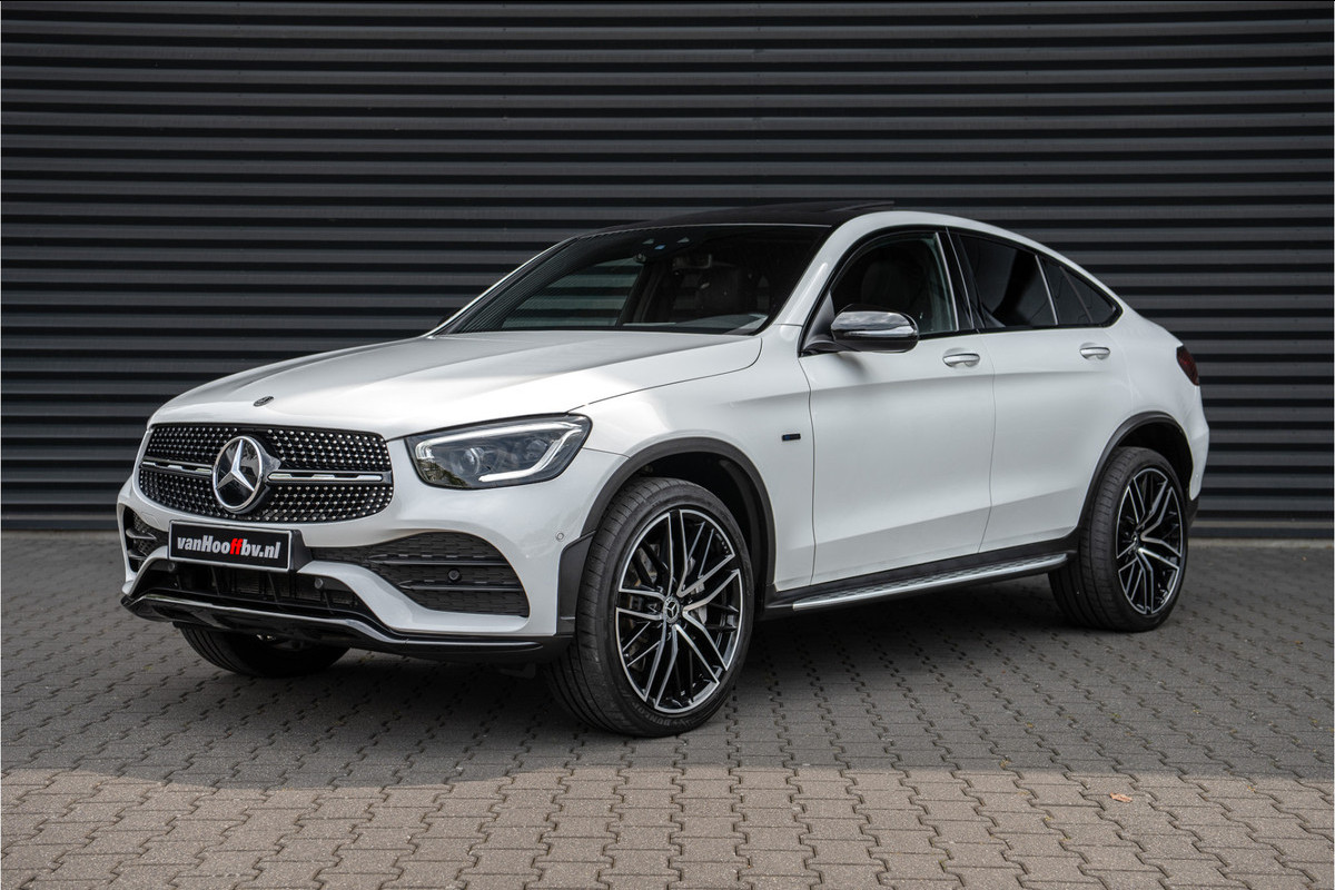 Mercedes-Benz GLC Coupé 300e 4MATIC AMG-Line 21'' - Nightpakket - Schuifdak Mercedes-Benz GLC Coupé 300e 4MATIC AMG-Line 21'' - Nightpakket - Schuifdak
