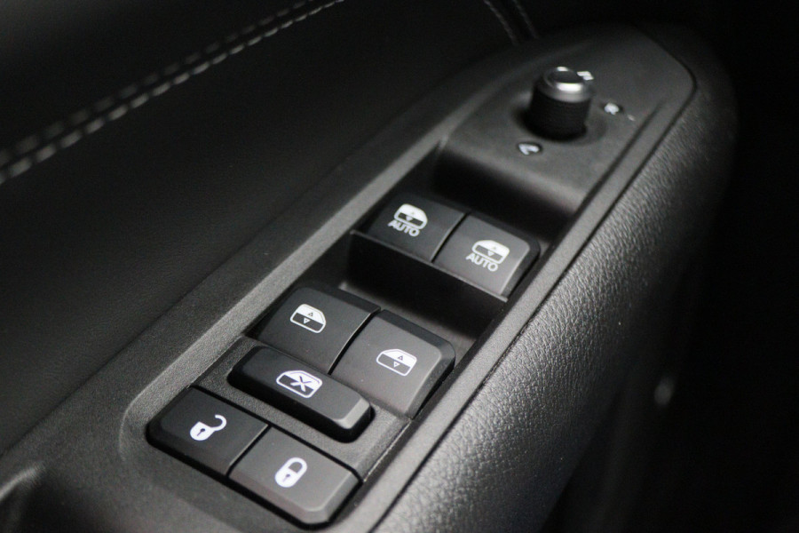 Jeep Compass 4xe 240 Plug-in Hybrid Electric S Leer, Virtual Cockpit, Camera, ACC, Apple Carplay, Rijstrooksensor, 19''