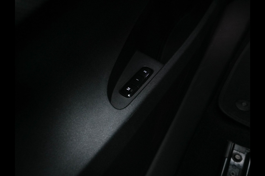 Polestar 2 Long Range Dual Motor Launch Edition 78kWh AWD [ 3-Fase ] (INCL-BTW) *PANO | NAVI-FULLMAP | HARMAN/KARDON-AUDIO | FULL-LED | KEYLESS | TOPVIEW | LANE-ASSIST | DIGI-COCKPIT | DAB+ | SPORT-SEATS | CARPLAY | TOWBAR | BLINDSPOT | 20''ALU*