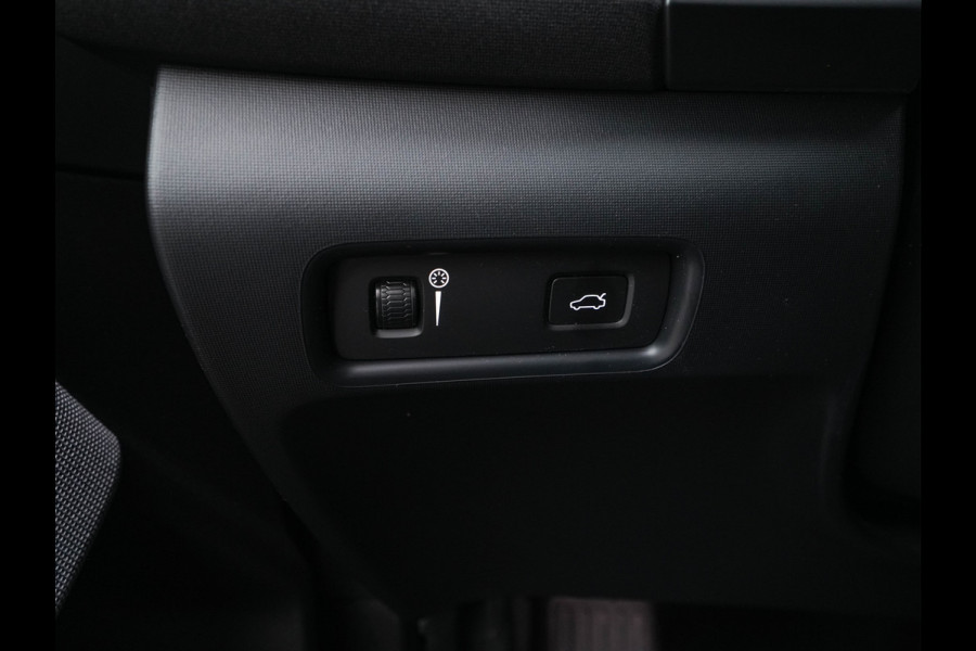 Polestar 2 Long Range Dual Motor Launch Edition 78kWh [ 3-Fase ] (INCL-BTW) *PANO | HARMAN/KARDON-AUDIO | FULL-LED | TOPVIEW | BLINDSPOT |  KEYLESS | MEMORY-PACK | ADAPT.CRUISE | CARPLAY | HEATED-SPORTSEATS | DIGI-COCKPIT | 20"ALU*