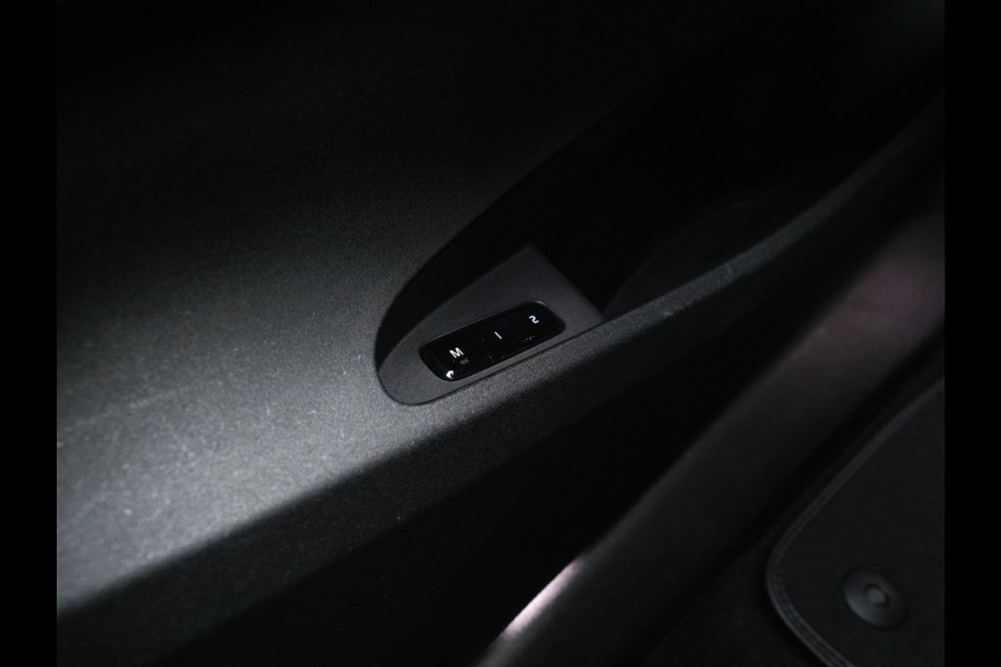 Polestar 2 Long Range Dual Motor Launch Edition 78kWh [ 3-Fase ] (INCL-BTW) *PANO | HARMAN/KARDON-AUDIO | FULL-LED | TOPVIEW | BLINDSPOT |  KEYLESS | MEMORY-PACK | ADAPT.CRUISE | CARPLAY | HEATED-SPORTSEATS | DIGI-COCKPIT | 20"ALU*