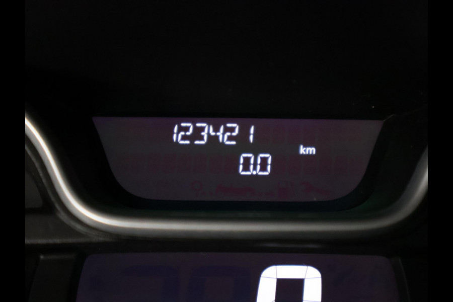 Renault Trafic 2.0 dCi 120 T27 L1H1 Comfort | Navigatie | Cruise Control | Parkeersensoren |