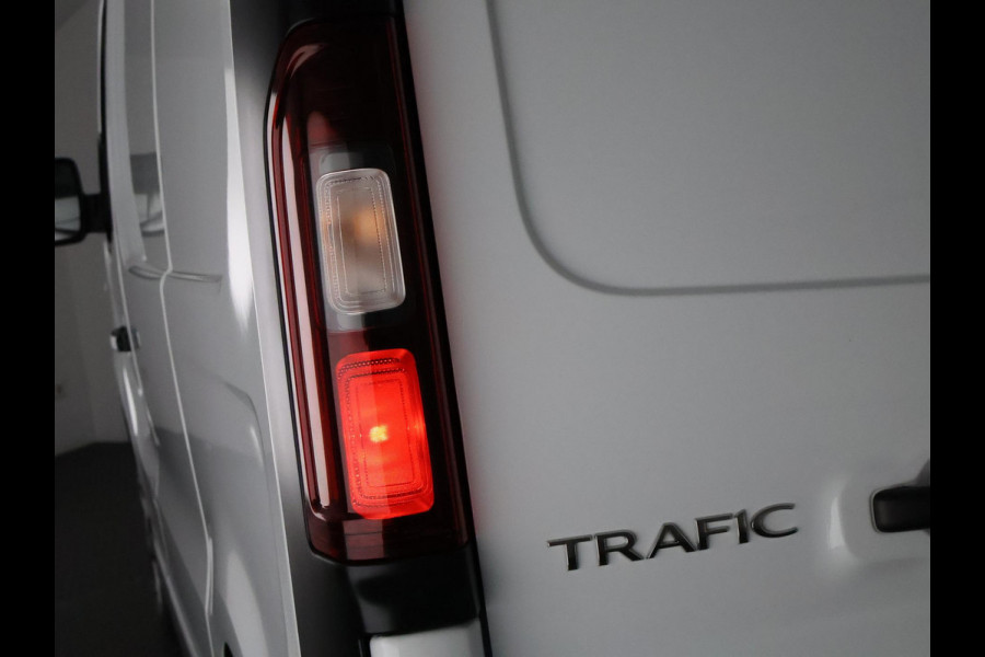 Renault Trafic 2.0 dCi 120 T27 L1H1 Comfort | Navigatie | Cruise Control | Parkeersensoren |