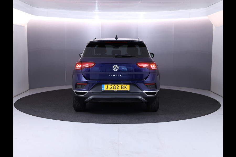 Volkswagen T-Roc 1.5 TSI Sport 150 pk Automaat (DSG) | Navigatie | Parkeersensoren | Achteruitrijcamera | Adaptieve cruise control | LED koplampen |