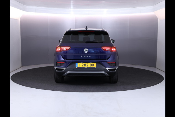 Volkswagen T-Roc 1.5 TSI Sport 150 pk Automaat (DSG) | Navigatie | Parkeersensoren | Achteruitrijcamera | Adaptieve cruise control | LED koplampen |