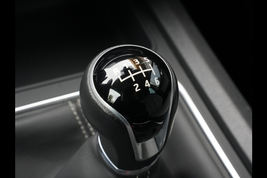 Seat Leon Sportstourer 1.0 TSI Style Business Intense | Navigatie | DAB | Climate Control | Android/Apple Carplay