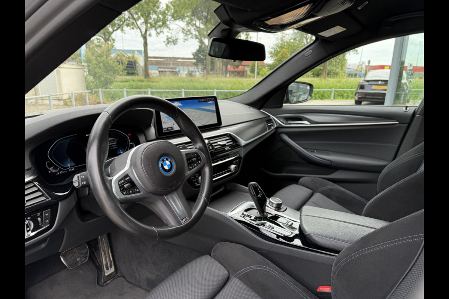 BMW 5 Serie 520e Aut. M-Sport Xenon-LED | Navi | BMW Laser | Alcantara |