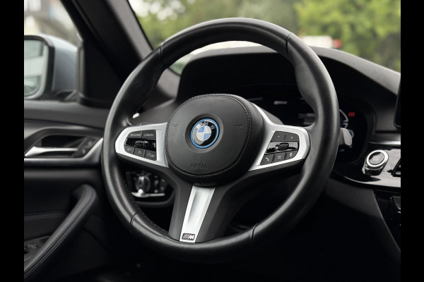 BMW 5 Serie 520e Aut. M-Sport Xenon-LED | Navi | BMW Laser | Alcantara |