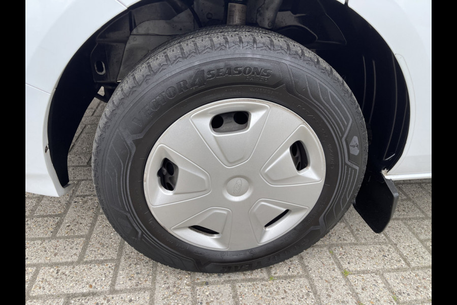 Ford Transit Custom 280 2.0 TDCI L1H1 Trend / vaste prijs rijklaar € 14.950 ex btw / euro 6 diesel / bpm vrij / lease vanaf € 252 / airco / cruise / navi / trekhaak / imperial / camera !