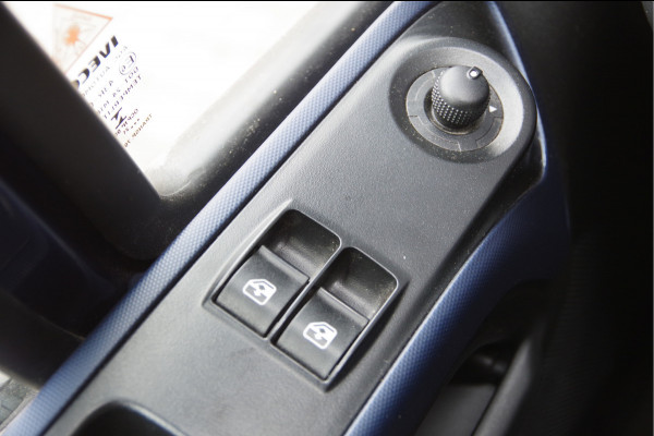 Iveco Daily 35S18HV 3.0 352L H3 180PK AUT. LED, 3.5T TREKHAAK, CAMERA, NAVI, CRUISE, CLIMA, NL AUTO, NAP