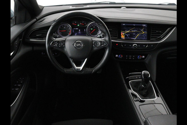 Opel Insignia 1.5 Turbo Executive | OPC Line | Matrix LED | Camera | Stuurverwarming | Carplay | Keyless | Comfortstoelen | Navigatie | Climate control | Getint glas
