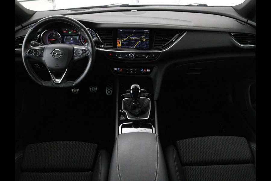 Opel Insignia 1.5 Turbo Executive | OPC Line | Matrix LED | Camera | Stuurverwarming | Carplay | Keyless | Comfortstoelen | Navigatie | Climate control | Getint glas