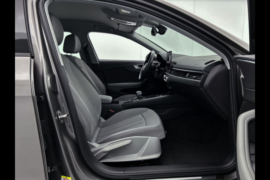 Audi A4 Limousine 35 TFSI Pro Line | 150PK | TrekH | Dealer onderH | NL-Auto | 1e eig |