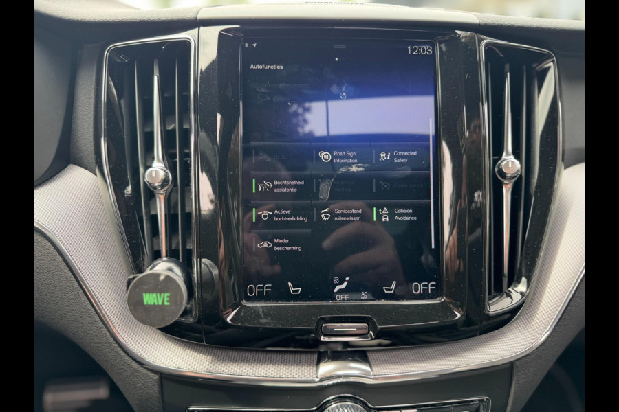 Volvo XC60 2.0 T8 Twin Engine AWD Inscription Pano Plug in Camera