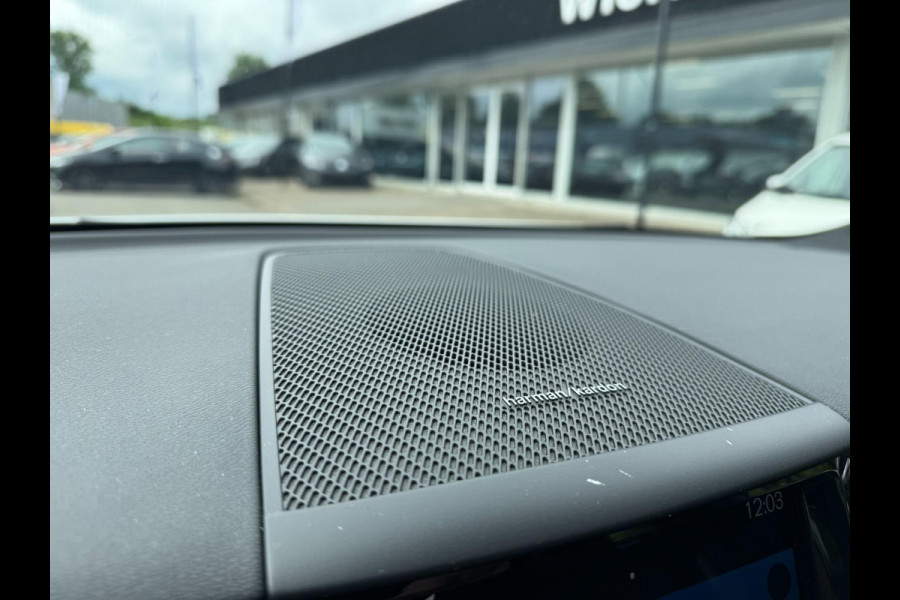 Volvo XC60 2.0 T8 Twin Engine AWD Inscription Pano Plug in Camera