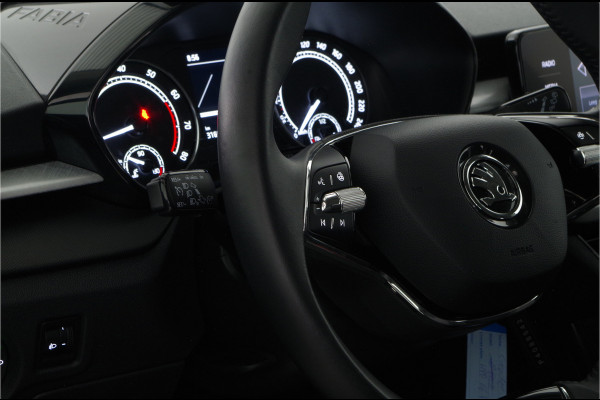 Škoda Fabia 1.0 TSI Selection 96pk > Camera/cruise/stoelverwarming/sfeerverlichting...  | 8542 |