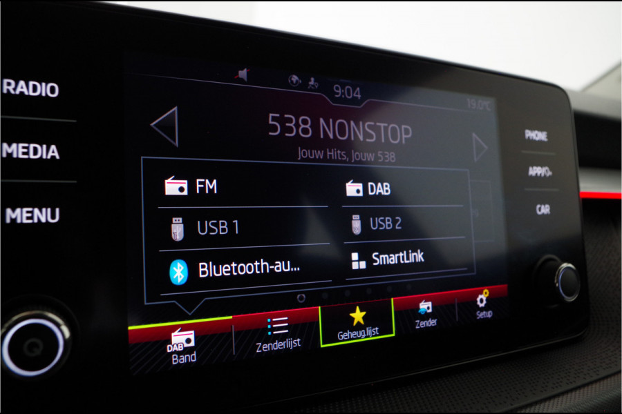 Škoda Fabia 1.0 TSI Selection 96pk > Camera/cruise/stoelverwarming/sfeerverlichting...  | 8542 |