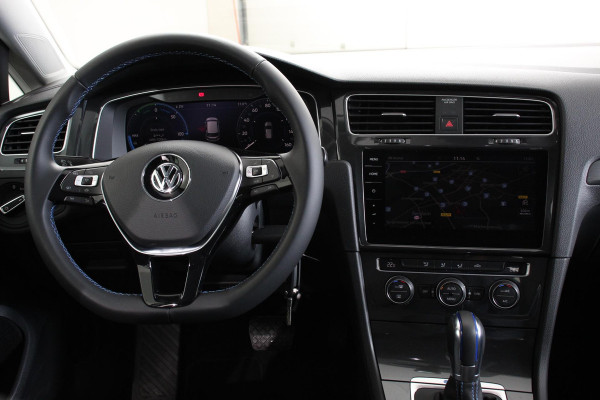 Volkswagen e-Golf e-Golf | Navigatie | Digitale Cockpit | Bluetooth | Cruise Control | Lichtmetalen Velgen | Camera | Parkeer Sensoren