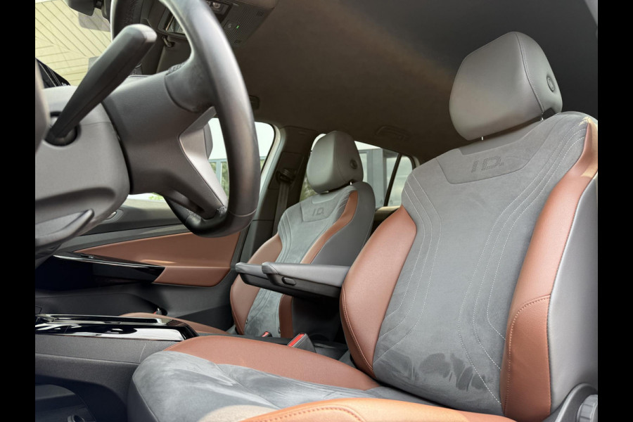 Volkswagen ID.4 First 77 kWh | Navi | Carplay | 20 Inch |