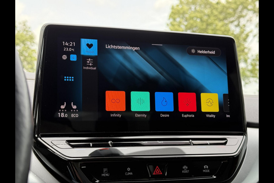 Volkswagen ID.4 First 77 kWh | Navi | Carplay | 20 Inch |