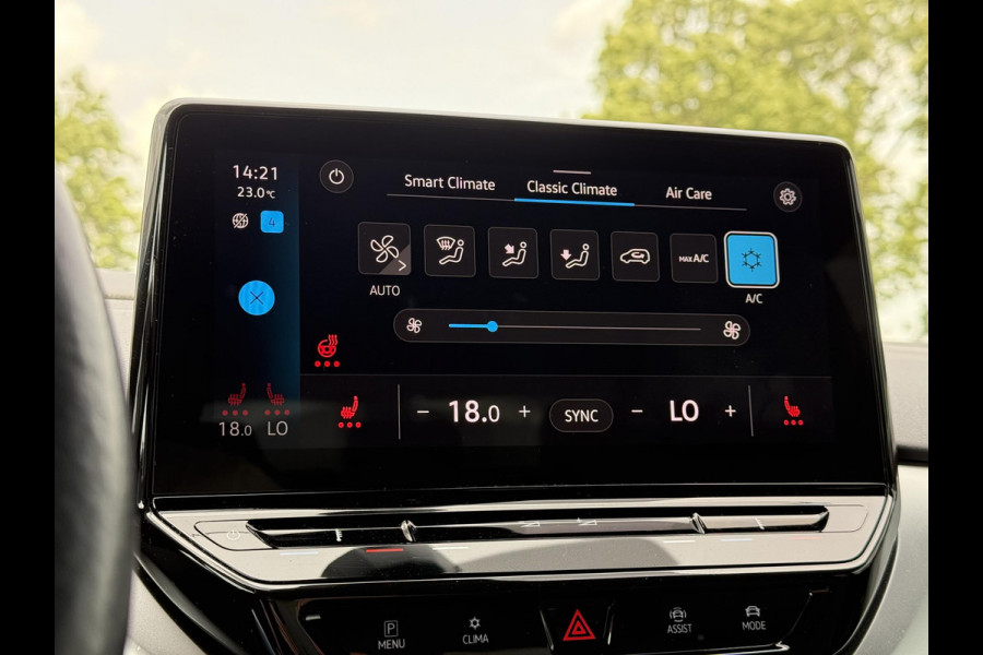 Volkswagen ID.4 First 77 kWh | Navi | Carplay | 20 Inch |