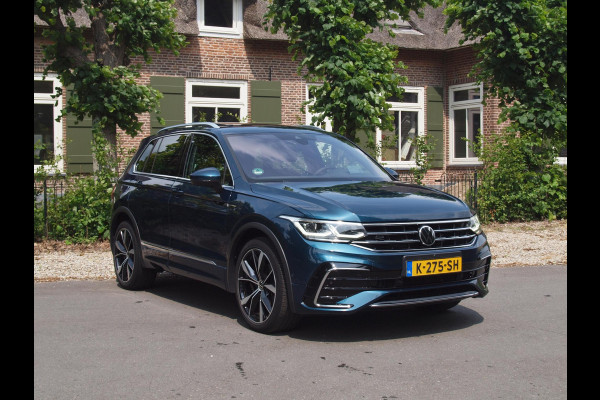 Volkswagen Tiguan 1.5 TSI R-Line Business+ | 360° Camera | Panoramadak | IQ Light | NL-Auto | Harman Kardon |