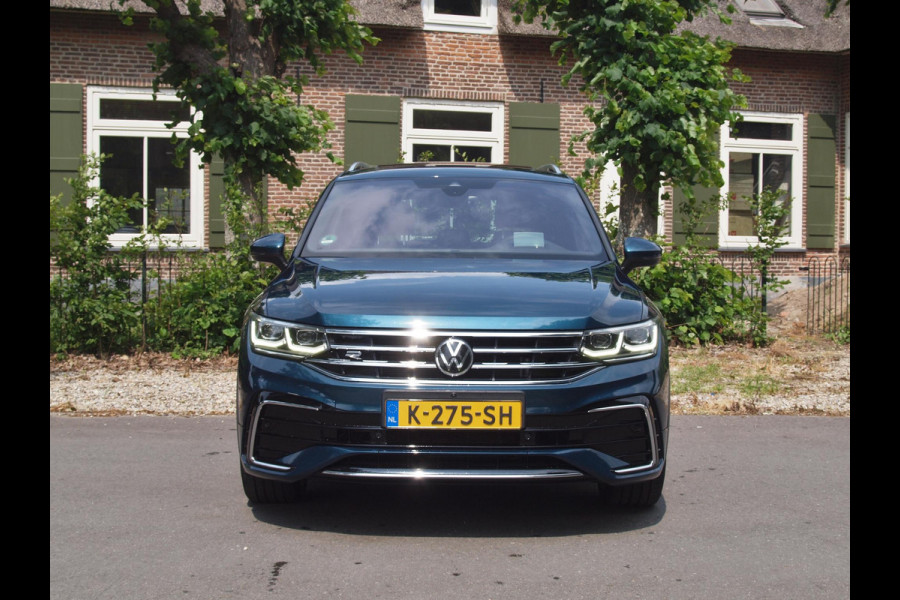 Volkswagen Tiguan 1.5 TSI R-Line Business+ | 360° Camera | Panoramadak | IQ Light | NL-Auto | Harman Kardon |