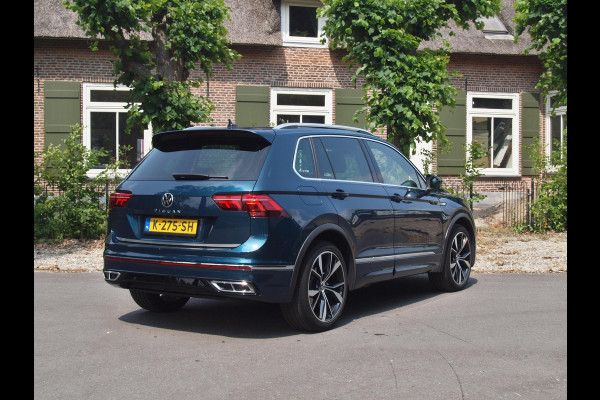 Volkswagen Tiguan 1.5 TSI R-Line Business+ | 360° Camera | Panoramadak | IQ Light | NL-Auto | Harman Kardon |