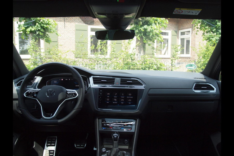 Volkswagen Tiguan 1.5 TSI R-Line Business+ | 360° Camera | Panoramadak | IQ Light | NL-Auto | Harman Kardon |