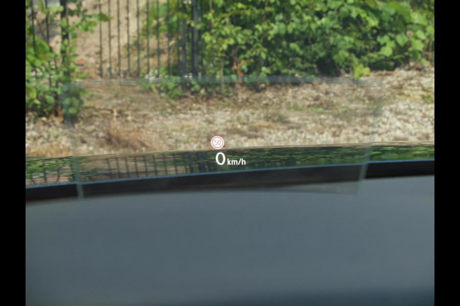 Volkswagen Tiguan 1.5 TSI R-Line Business+ | 360° Camera | Panoramadak | IQ Light | NL-Auto | Harman Kardon |